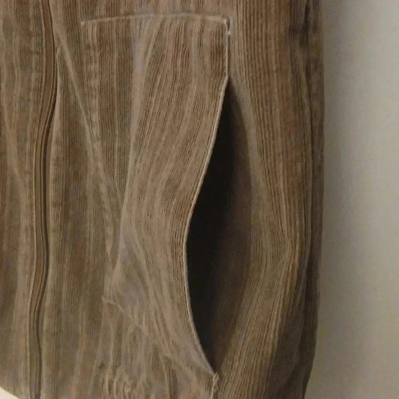 Vintage  Corduroy Vest - Picture 5 of 8